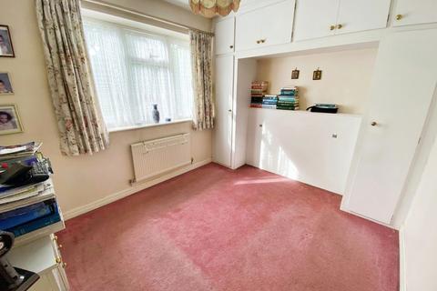 1 Darnford Close, Sutton Coldfield, B72 1YU