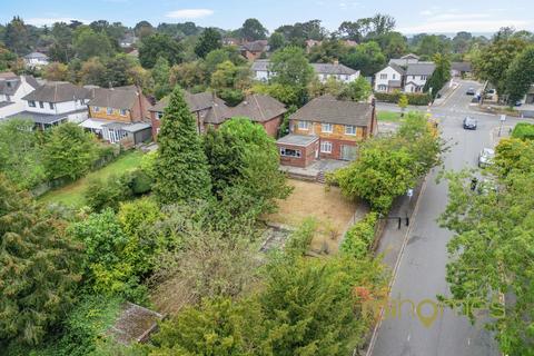 4 bedroom detached house for sale, Barnet Road, Barnet