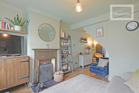 8 Sunnyside Road, Epping, CM16 4JW