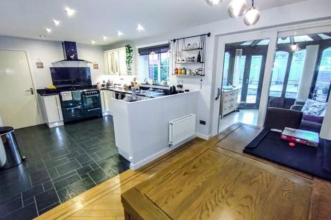 4 bedroom detached house for sale, Whitfield Road, Kidsgrove, Stoke-on-Trent