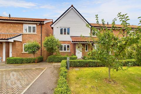 3 bedroom end of terrace house for sale, Rutter Close, Ditchingham, Bungay