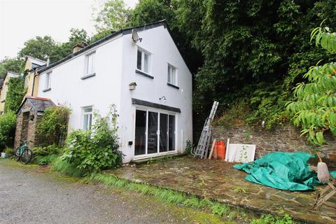 3 bedroom semi-detached house to rent, Blackawton, Totnes