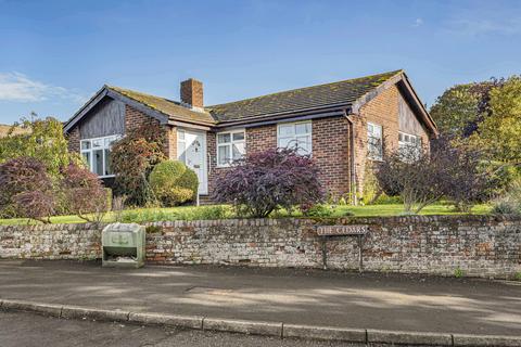 3 bedroom detached bungalow for sale, The Cedars, Benson, OX10