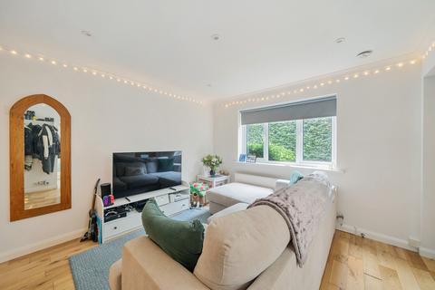 54 Armadale Road, Woking, GU21 3LD
