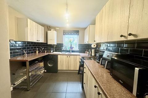 3 bedroom terraced house for sale, DUNCOMBE GARDENS, GRIMSBY