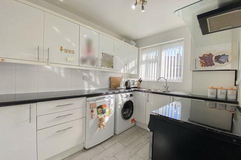 2 bedroom semi-detached house for sale, Blackwood Avenue, Wednesfield, Wolverhampton