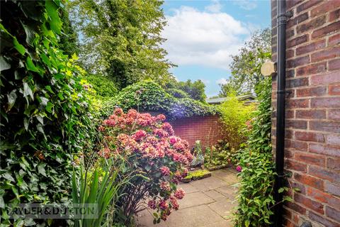 4 bedroom terraced house for sale, Manchester Road, Heywood, Greater Manchester, OL10