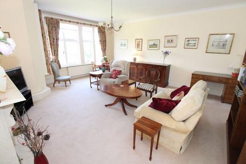 2 bedroom apartment for sale, Chipstead