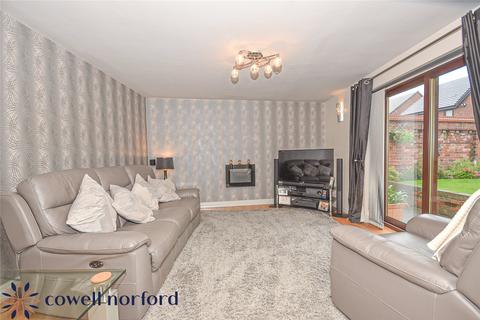 4 bedroom end of terrace house for sale, Moor Park Avenue, Rochdale OL11