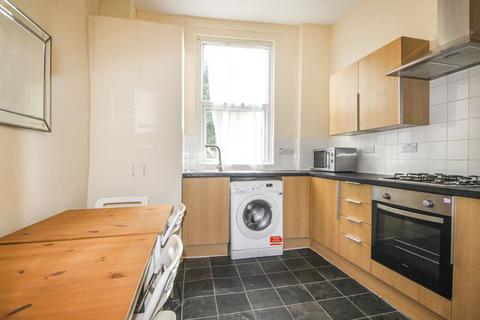 4 bedroom flat to rent, Malden Road, London NW5