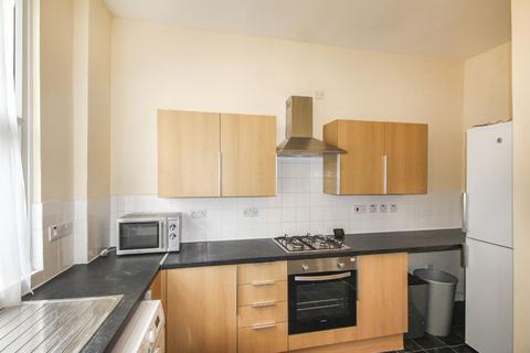 4 bedroom flat to rent, Malden Road, London NW5