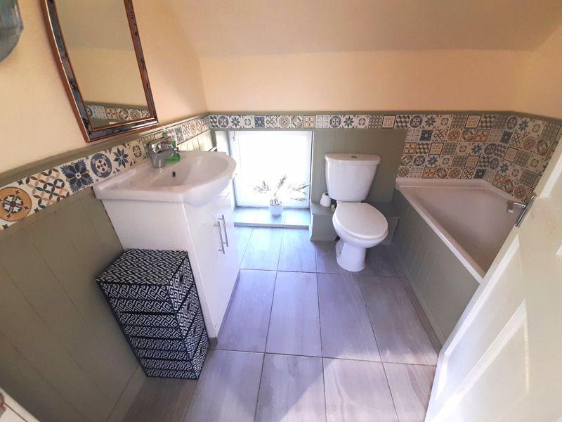 Upstairs Bathroom