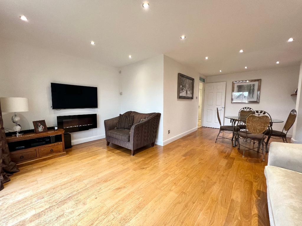 Bramingham Road, Leagrave, Luton... 4 bed semidetached house for sale