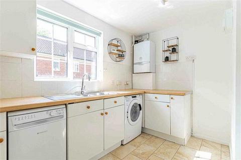 2 bedroom semi-detached house to rent, Rosewood Court, Field End, Hemel Hempstead, Hemel Hempstead