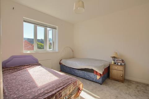 12 Gilkes Walk, Middlesbrough, TS4 3RT