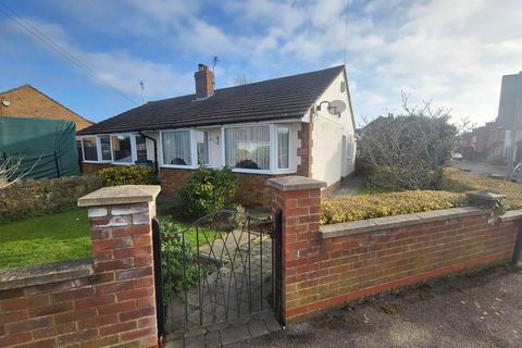 2 bedroom bungalow for sale, Linford Avenue, Newport Pagnell