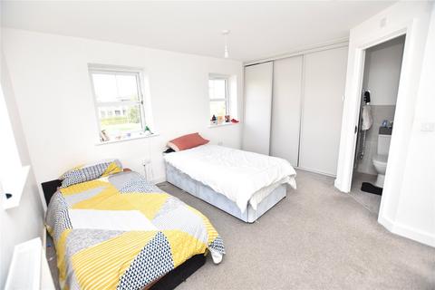 2 bedroom semi-detached house for sale, Bolton Court, Leeds, West Yorkshire