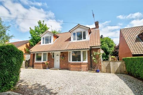 3 bedroom detached house for sale, Lindisfarne Avenue, Holmlands Park, Chester le Street, DH3