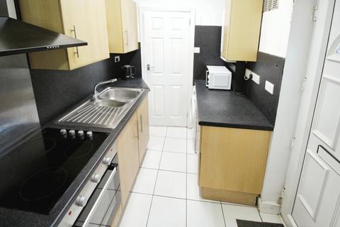 2 bedroom apartment to rent, Chesterfield Road, South Yorkshire S8