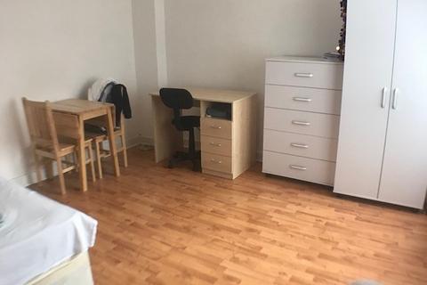 Studio to rent, Abercorn Place, London NW8