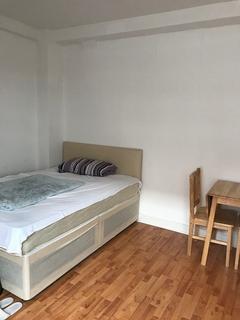 Studio to rent, Abercorn Place, London NW8