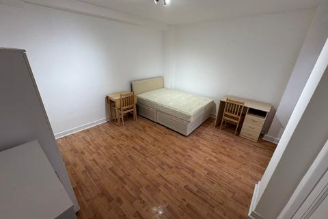 Studio to rent, Abercorn Place, London NW8