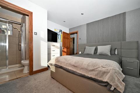 49 Albert Avenue, Bradford, BD10 9QJ
