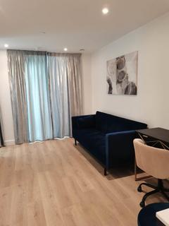 Studio to rent, Celeste House, Grand Union, London, HA0