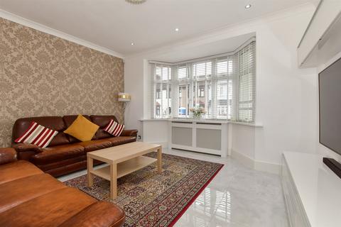 4 bedroom terraced house for sale, Roman Road, East Ham, London