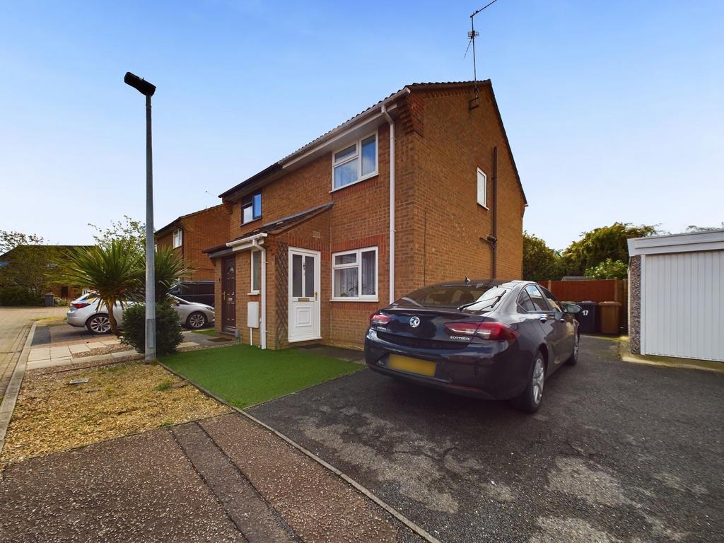 Albany Walk, Peterborough, PE2 2 bed semidetached house for sale £