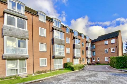 1 bedroom flat for sale, Ashcroft Gardens, Cirencester