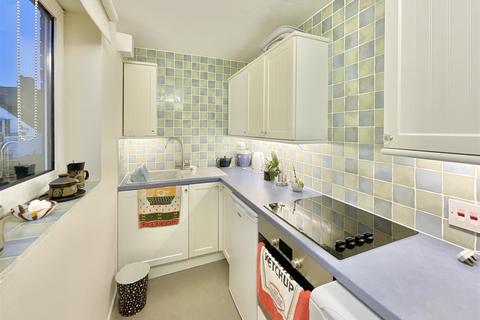 1 bedroom flat for sale, Ashcroft Gardens, Cirencester