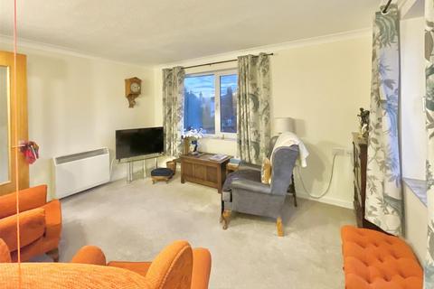 1 bedroom flat for sale, Ashcroft Gardens, Cirencester