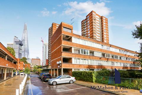 3 bedroom flat for sale, Dunsterville Way, London, SE1