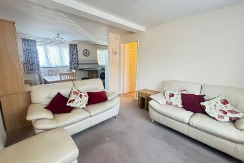 2 bedroom flat for sale, Morgan Way, Woodford Green IG8