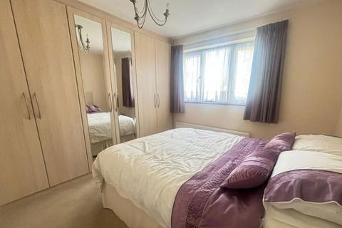 2 bedroom flat for sale, Morgan Way, Woodford Green IG8