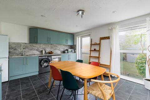 4 Alloway Loan, Edinburgh, EH16 6XH