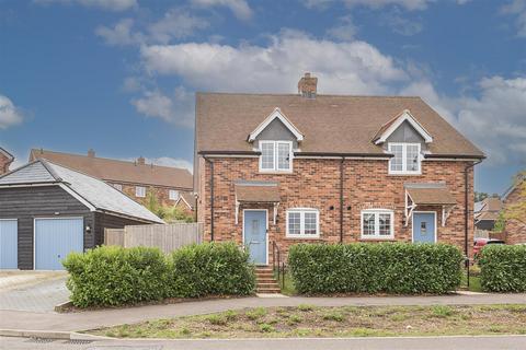 26 Chime Dell, Whitwell, Hitchin, SG4 8BS