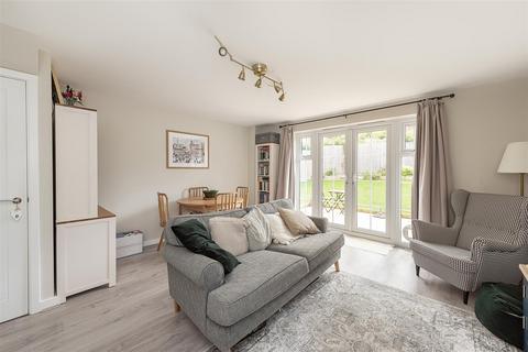 26 Chime Dell, Whitwell, Hitchin, SG4 8BS