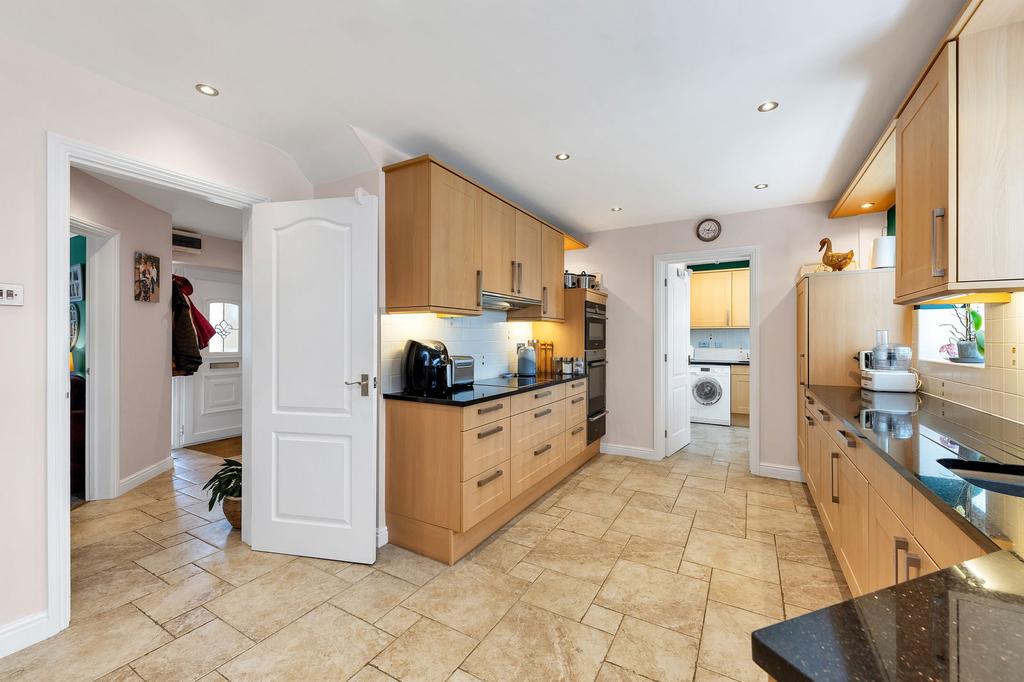Skelton Place, St. Ives PE27 4 bed detached house for sale £500,000