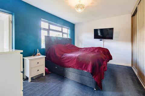 91 Hillside Avenue, Borehamwood, WD6 1HH