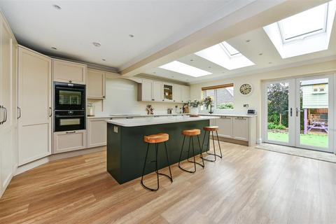 35 Andeferas Road, Andover, SP10 4NF