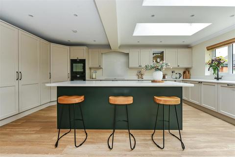 35 Andeferas Road, Andover, SP10 4NF