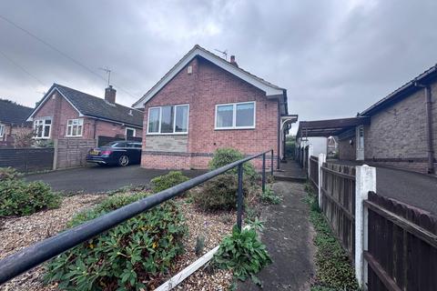 2 bedroom bungalow to rent, Laburnum Crescent, Allestree, Derby