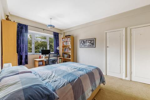 2 bedroom apartment for sale, Barton Court, Barons Court Road, London, Greater London, W14 9EH