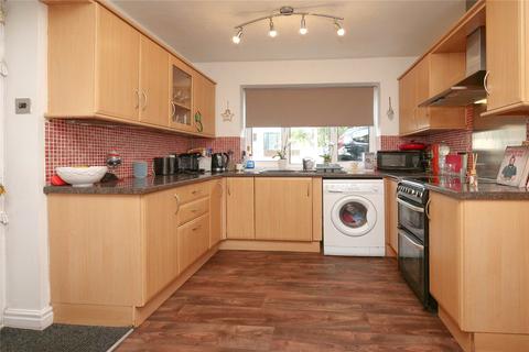 4 bedroom detached house for sale, Cliffe Lane South, Shipley BD17