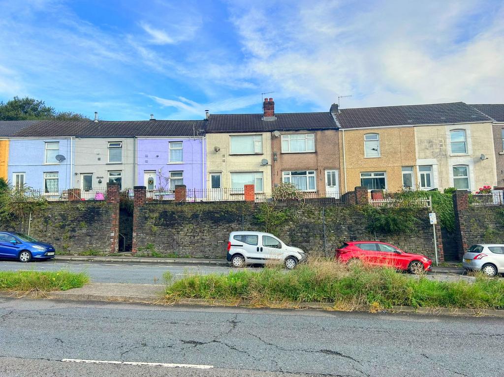Carmarthen Road, Swansea SA5 2 bed terraced house for sale £95,000