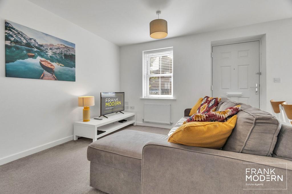 Lounge / Kitchen