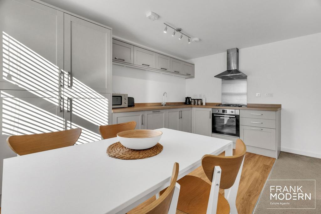 Lounge / Kitchen