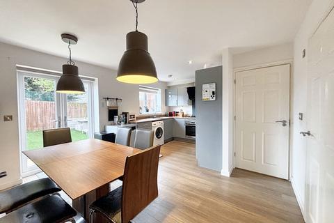 4 bedroom property for sale, Juniper Gardens, Manchester M28